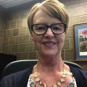 Meet your Posher, Julie